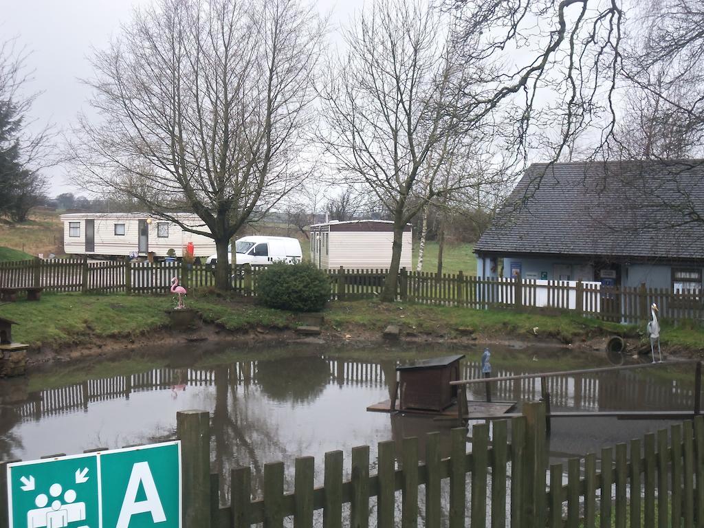 The Cross Inn Cauldon Exteriör bild